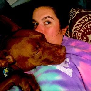 Meet your Posher, Courtney